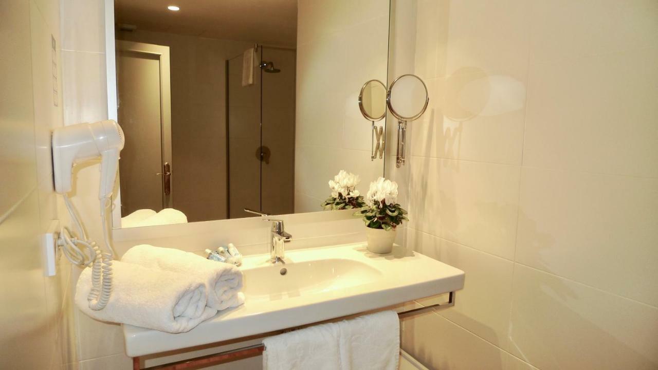 Carabela Hotel Peguera Luaran gambar